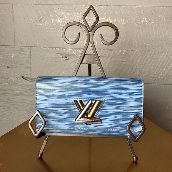 Louis Vuitton Handbags - Louis Vuitton Portefeuille twist wallet